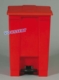 Acheter Poubelle Rubbermaid à pédale 45,4 litres rouge