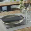 Serviette Tork Linstyle noire pliage 8 les 700