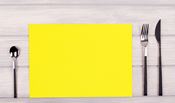 Set spunbond jaune par 100