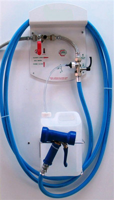 Centrale de nettoyage desinfection 1 produit 25 m basic bidon 5 L