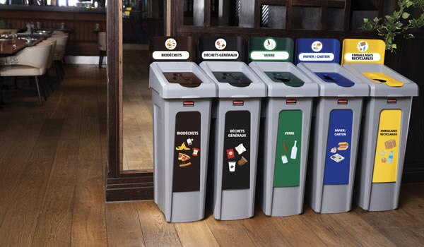 Guide de gamme : Slim Jim Rubbermaid, le collecteur de tri sélectif ultra-compact