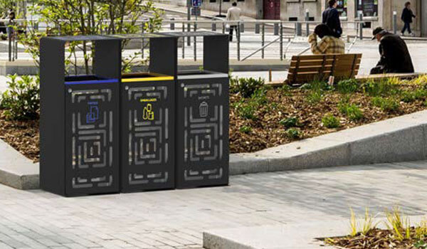 Installation poubelle extérieur espace public législation
